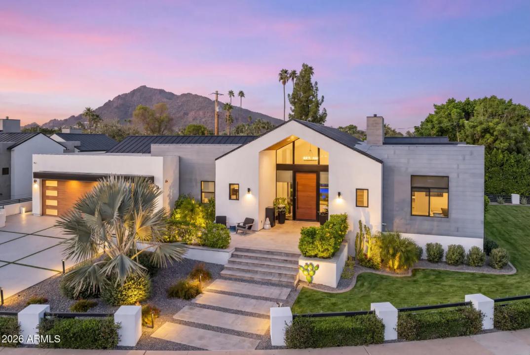 Calle Camelia Residence